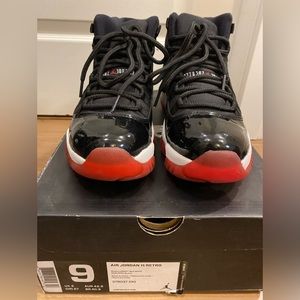 Nike Air Jordan 11 Retro Men Size 9